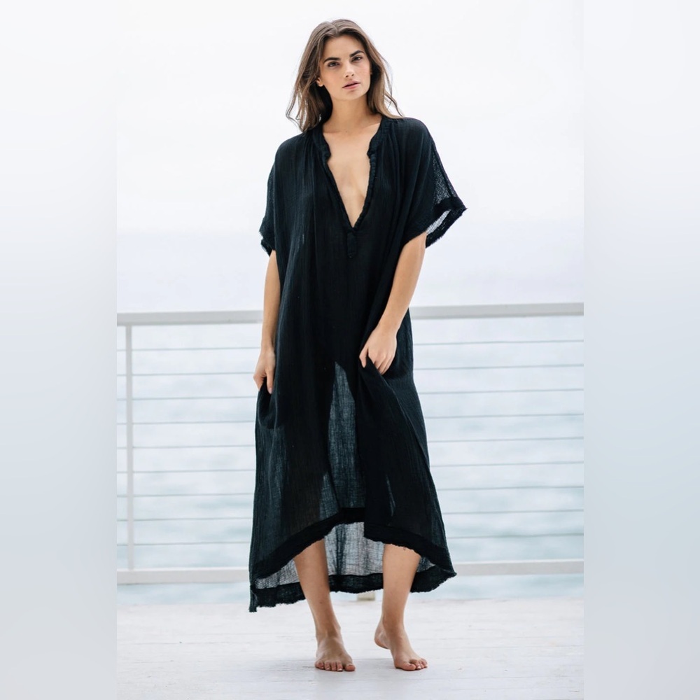 Chic Black Maxi Dress